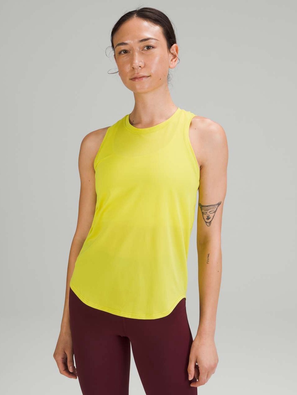 Lululemon High Neck Running and Training Tank Top in Yellow Serpentine Size 8